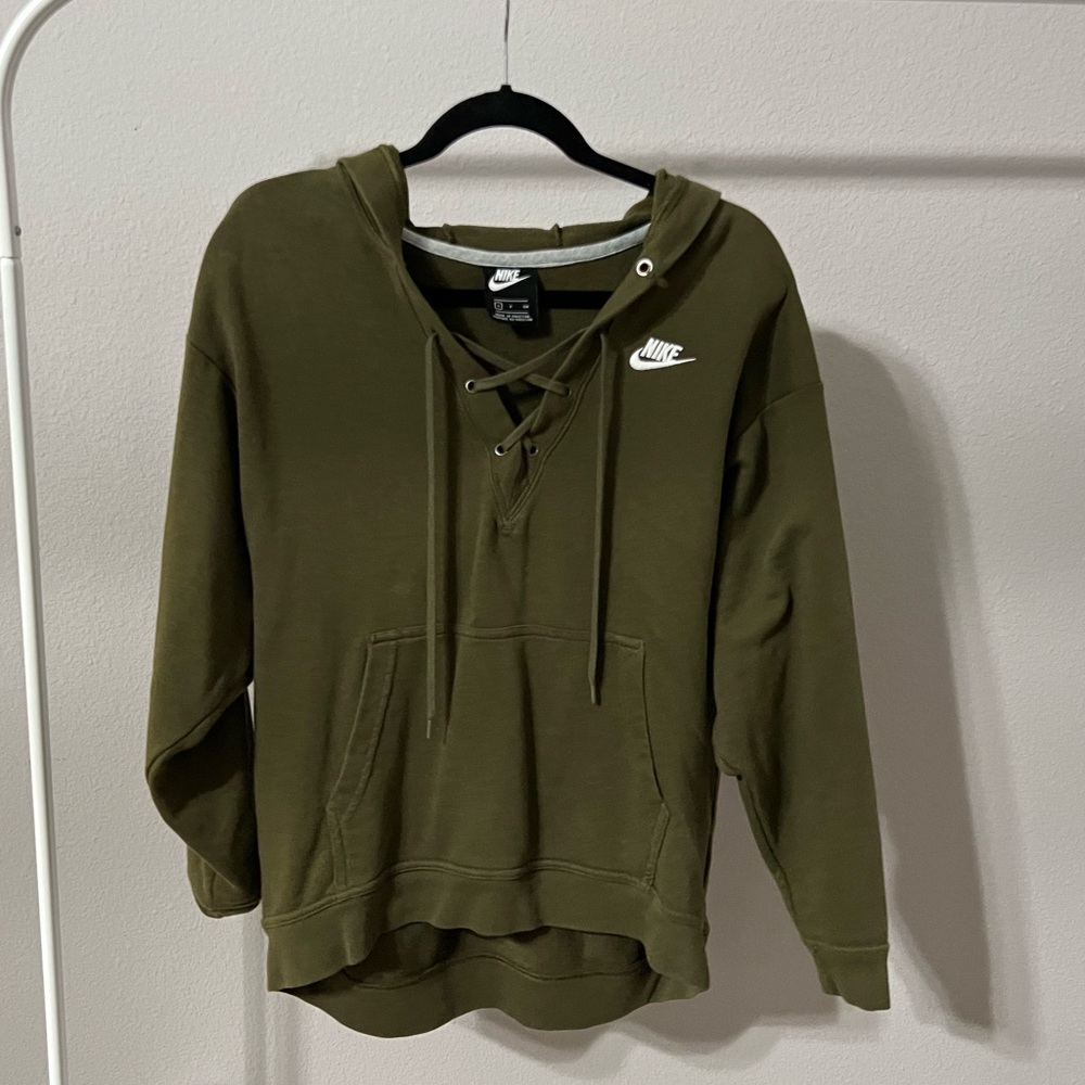 Nike Sweater
